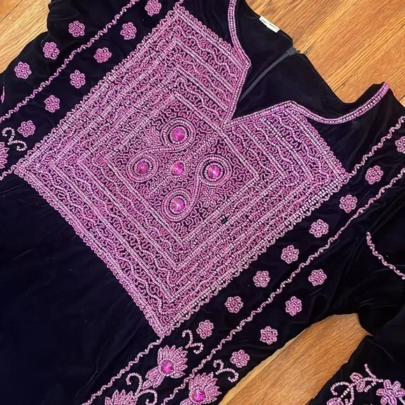 Velvet thoub